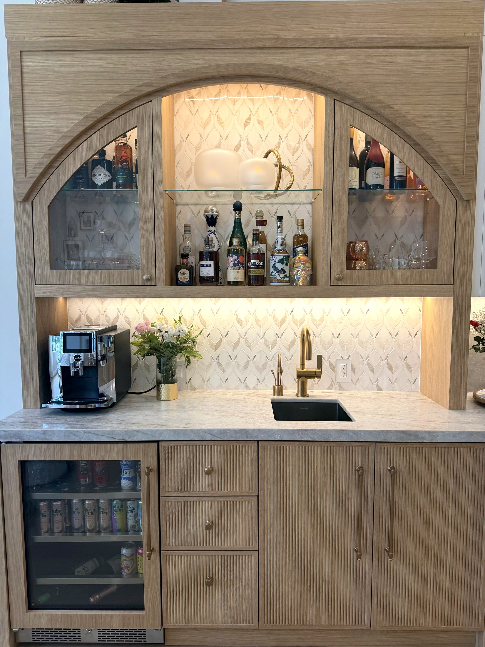 Bar Detail