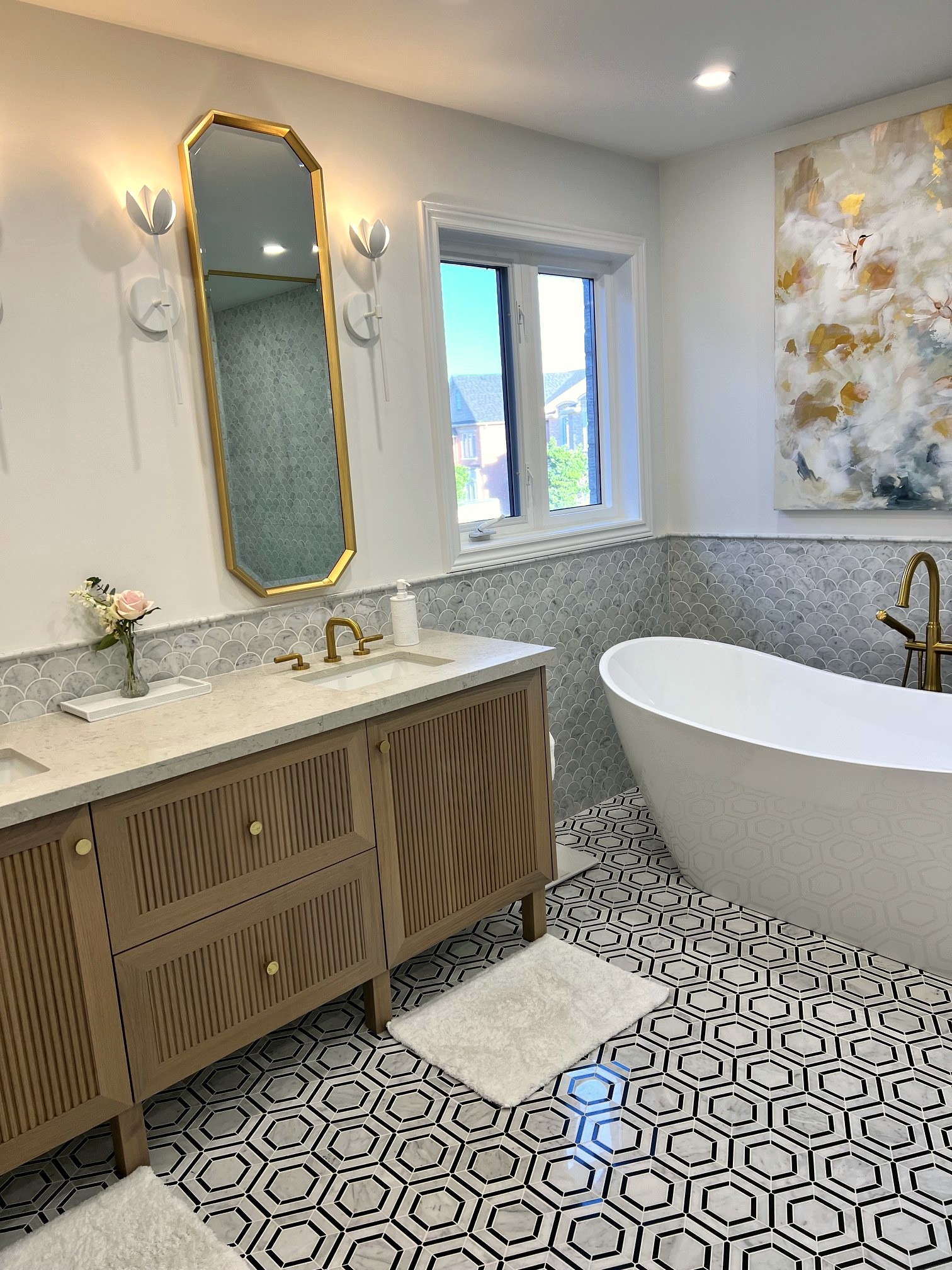 Freestanding Tub & Oak Vanity